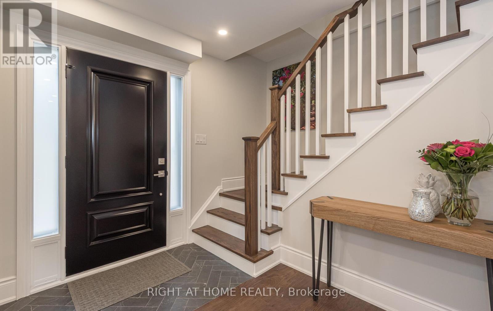 8 Culham Street, Oakville, Ontario  L6H 1G4 - Photo 10 - W13757616