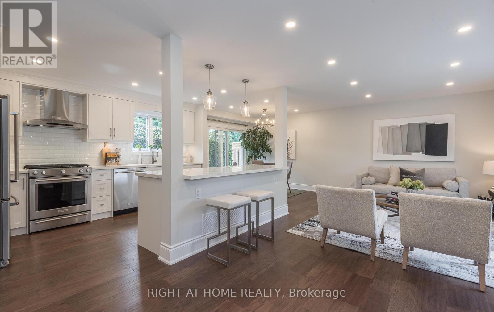 8 Culham Street, Oakville, Ontario  L6H 1G4 - Photo 12 - W13757616