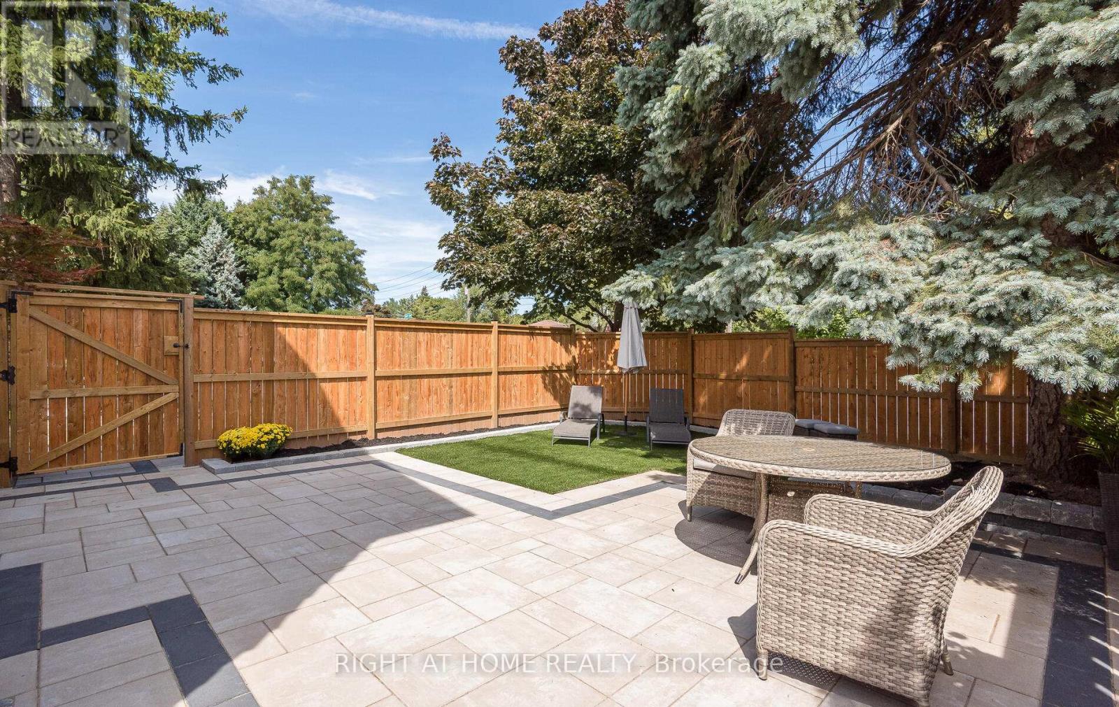 8 Culham Street, Oakville, Ontario  L6H 1G4 - Photo 46 - W13757616