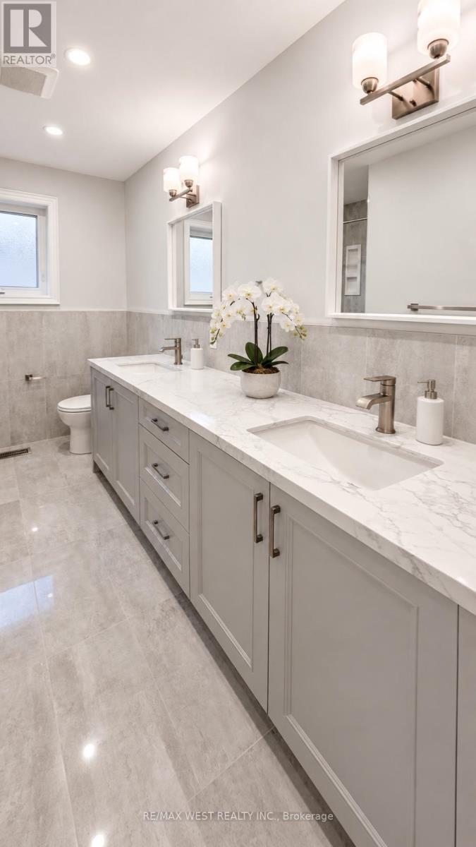 65 Foch Avenue, Toronto, Ontario  M8W 3X5 - Photo 22 - W13587342