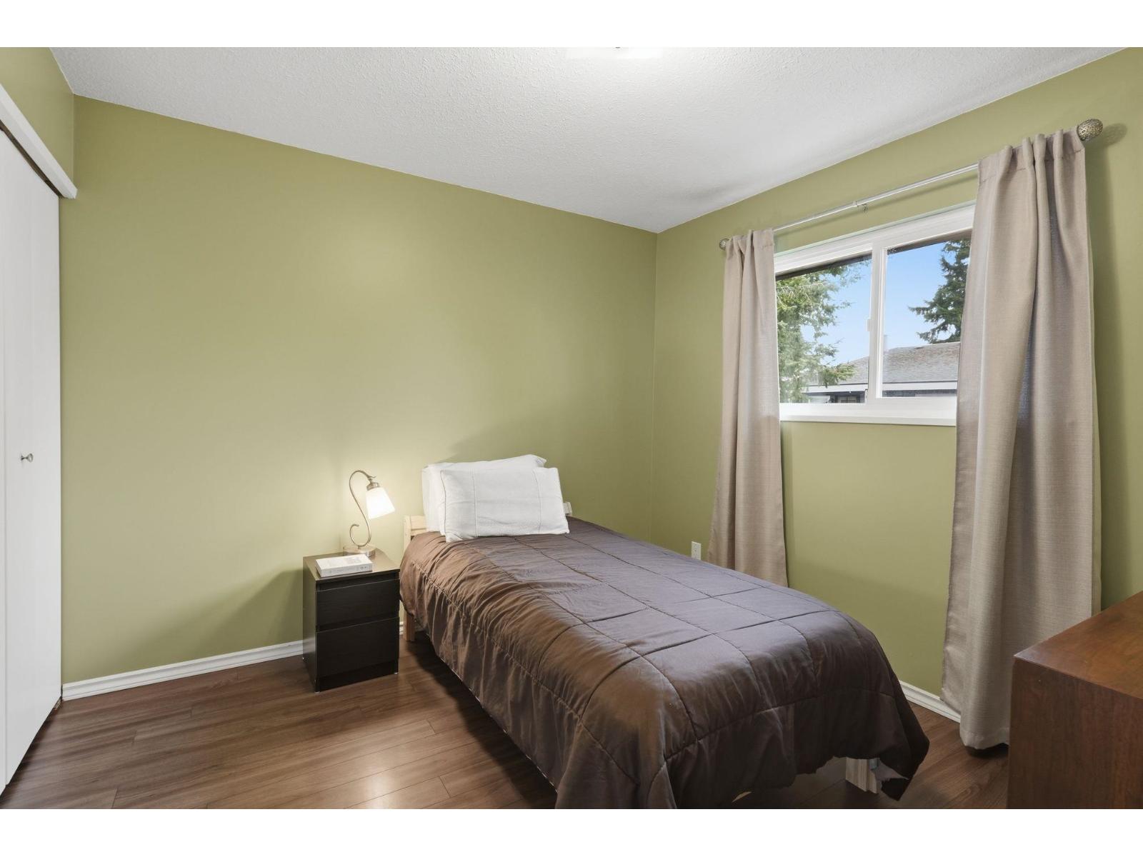 11870 Staples Crescent, Delta, British Columbia  V4E 2T7 - Photo 11 - R3162843
