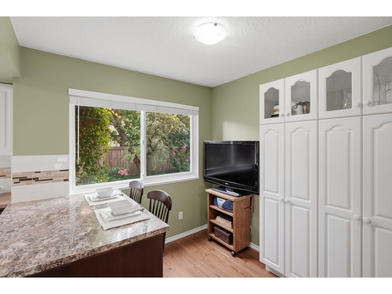 11870 Staples Crescent, Delta, British Columbia  V4E 2T7 - Photo 6 - R3162843