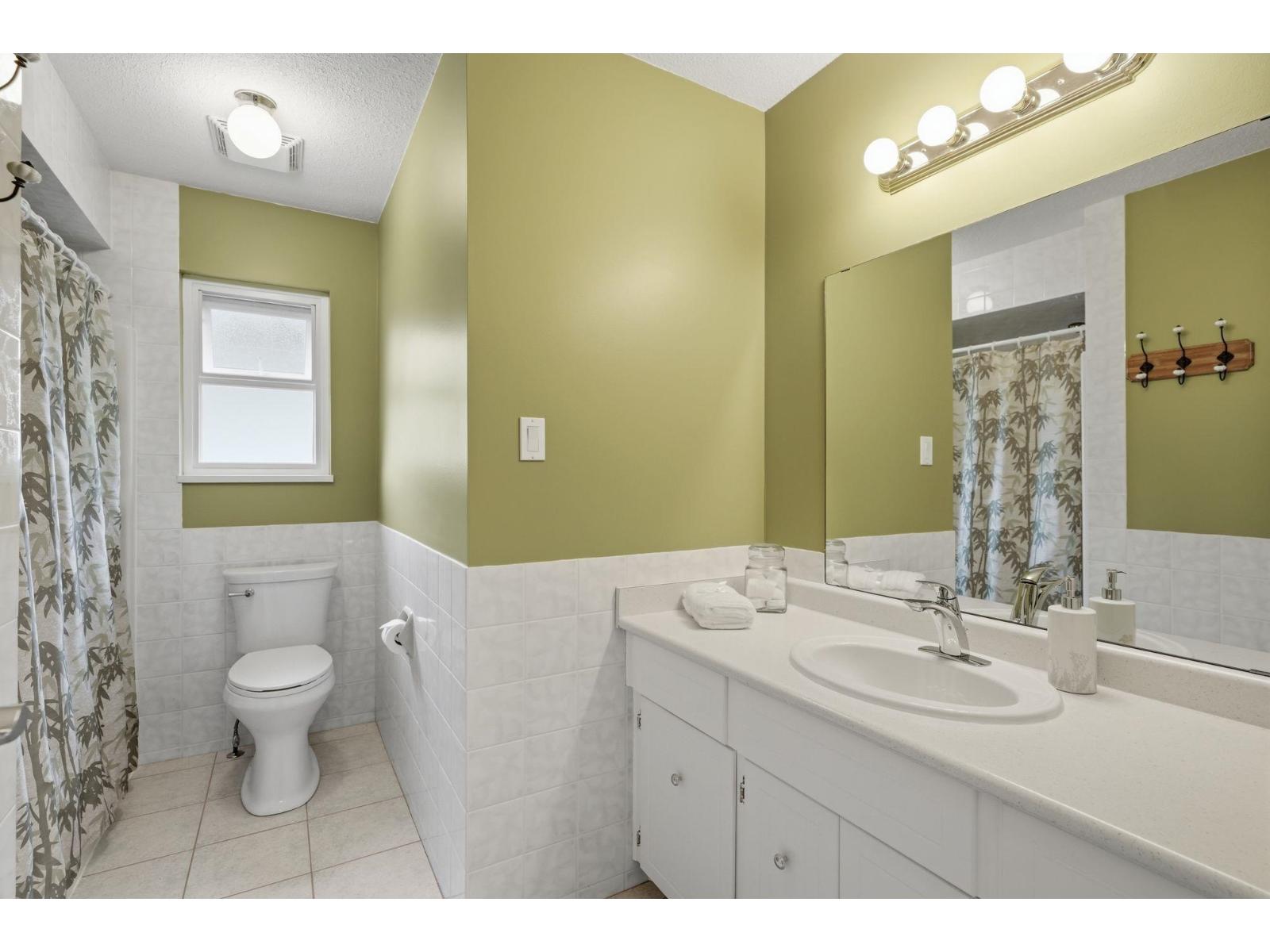 11870 Staples Crescent, Delta, British Columbia  V4E 2T7 - Photo 12 - R3162843