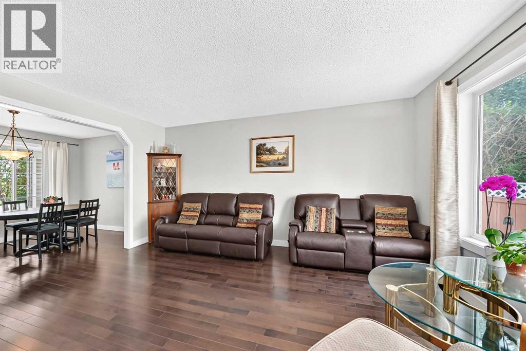 14 Douglasview Circle SE, Calgary, Alberta  t2Z 2p3 - Photo 16 - A2341032