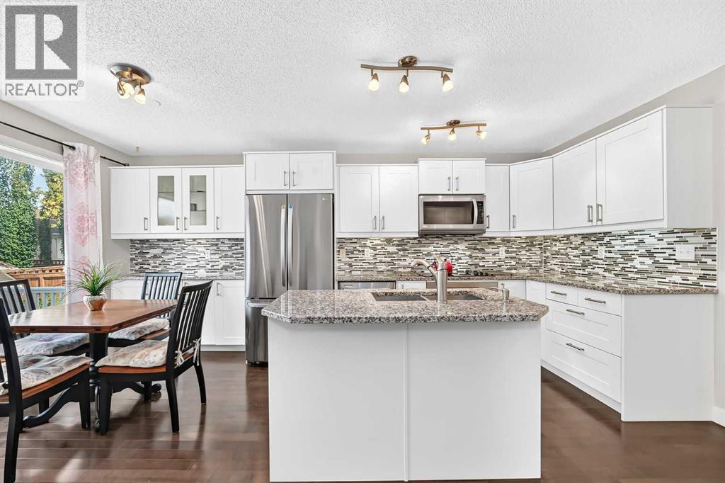 14 Douglasview Circle SE, Calgary, Alberta  t2Z 2p3 - Photo 4 - A2341032