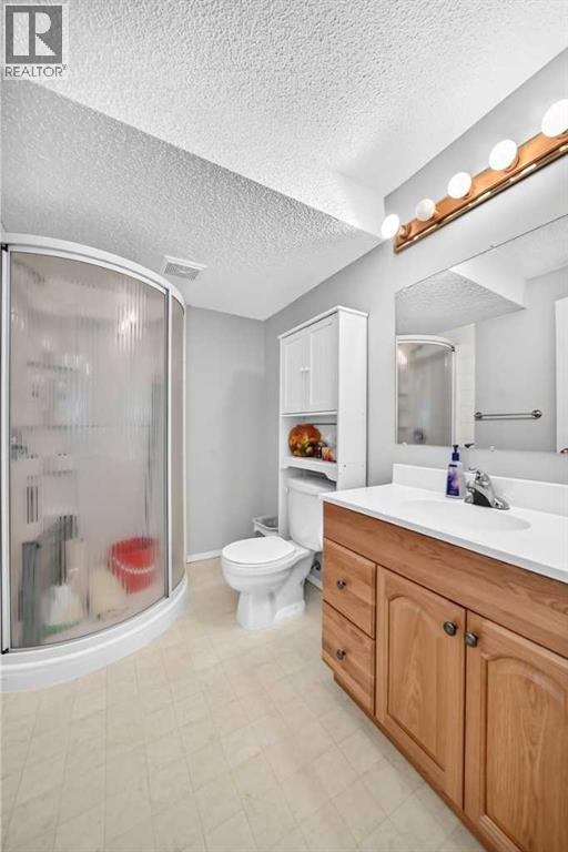 14 Douglasview Circle SE, Calgary, Alberta  t2Z 2p3 - Photo 40 - A2341032