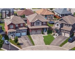 36 LOWRY COURT, Barrie, Ontario