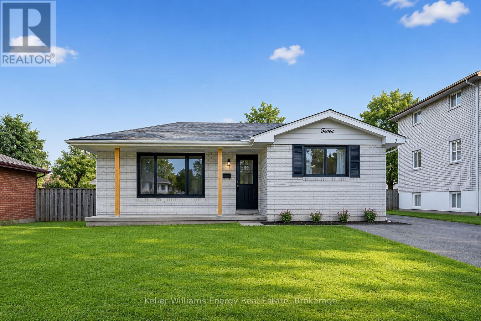 7 Glenarden Crescent, Belleville, Ontario  K8P 2B9 - Photo 3 - X13757656