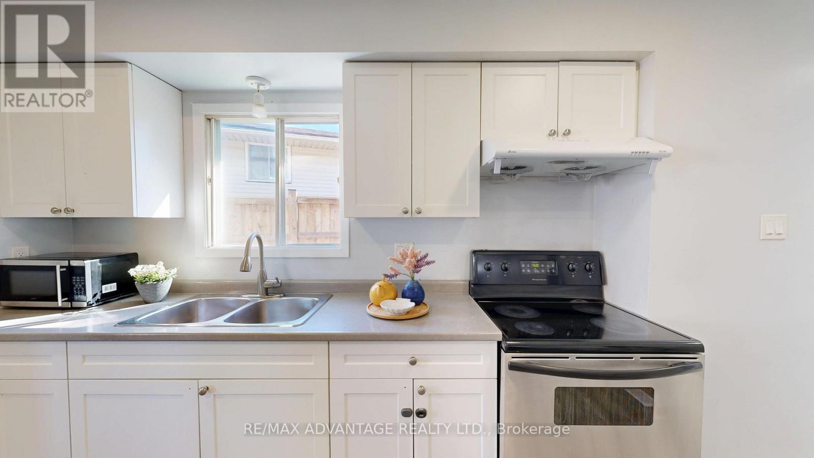 9 Camelot Crescent, London East, Ontario  N5V 3L4 - Photo 12 - X13757670