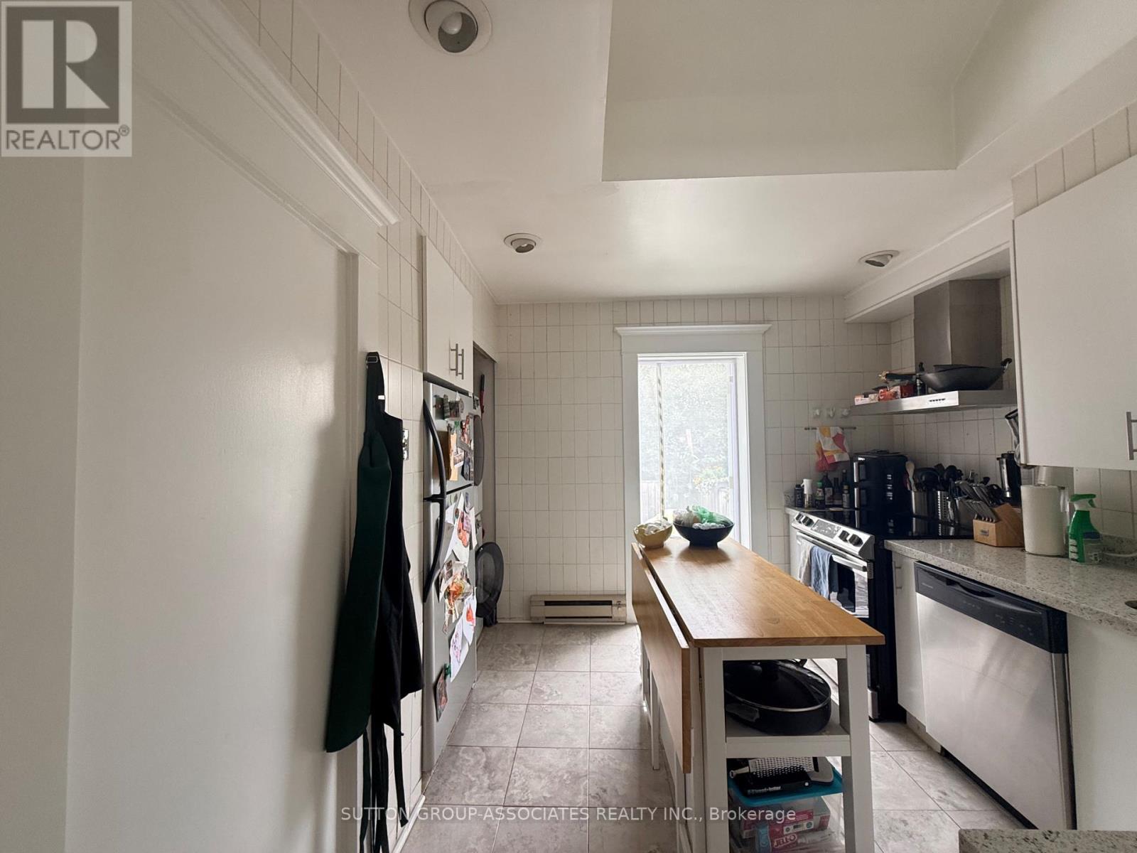 Upper - 184 Madison Avenue, Toronto, Ontario M5R 2S5 - Photo 11 - C13757638