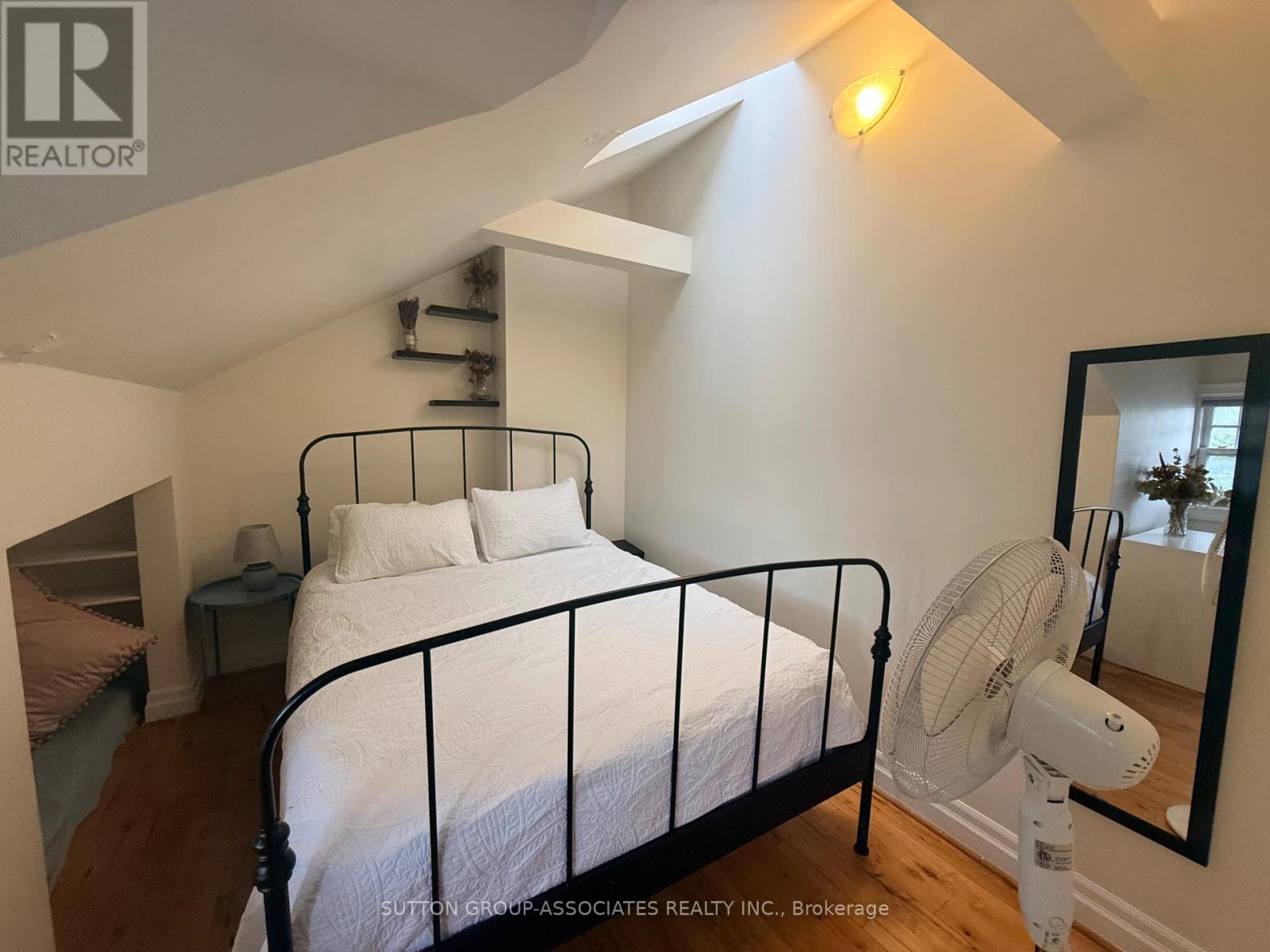 Upper - 184 Madison Avenue, Toronto, Ontario M5R 2S5 - Photo 25 - C13757638