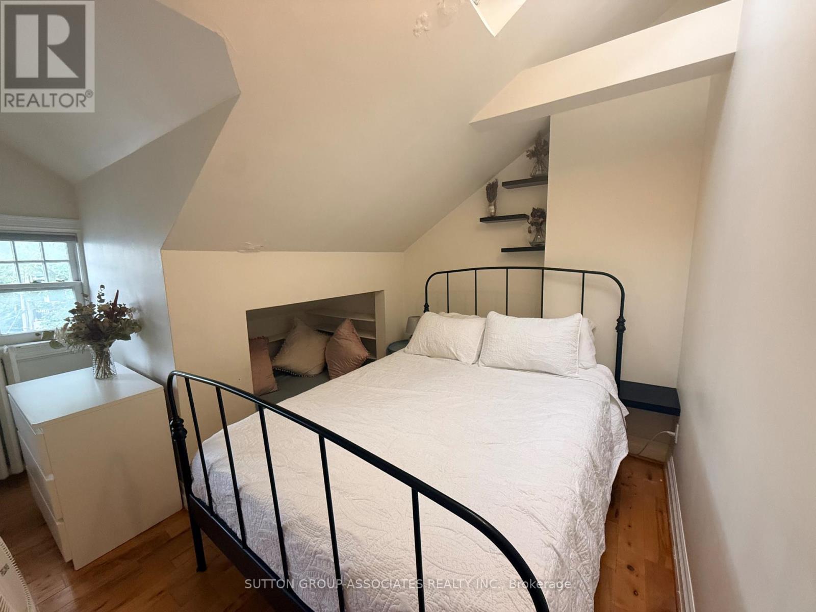 Upper - 184 Madison Avenue, Toronto, Ontario M5R 2S5 - Photo 27 - C13757638
