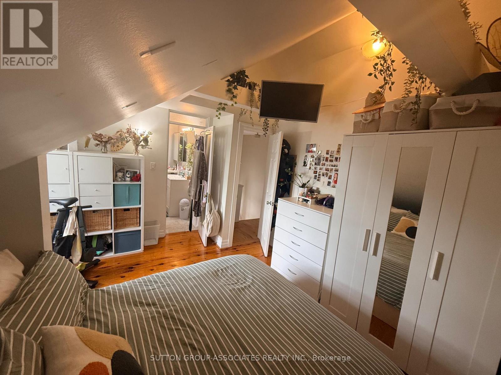 Upper - 184 Madison Avenue, Toronto, Ontario M5R 2S5 - Photo 29 - C13757638