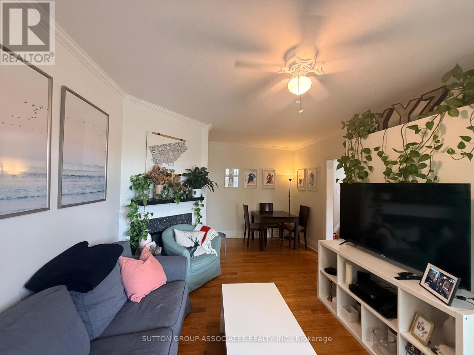 Upper - 184 Madison Avenue, Toronto, Ontario M5R 2S5 - Photo 6 - C13757638