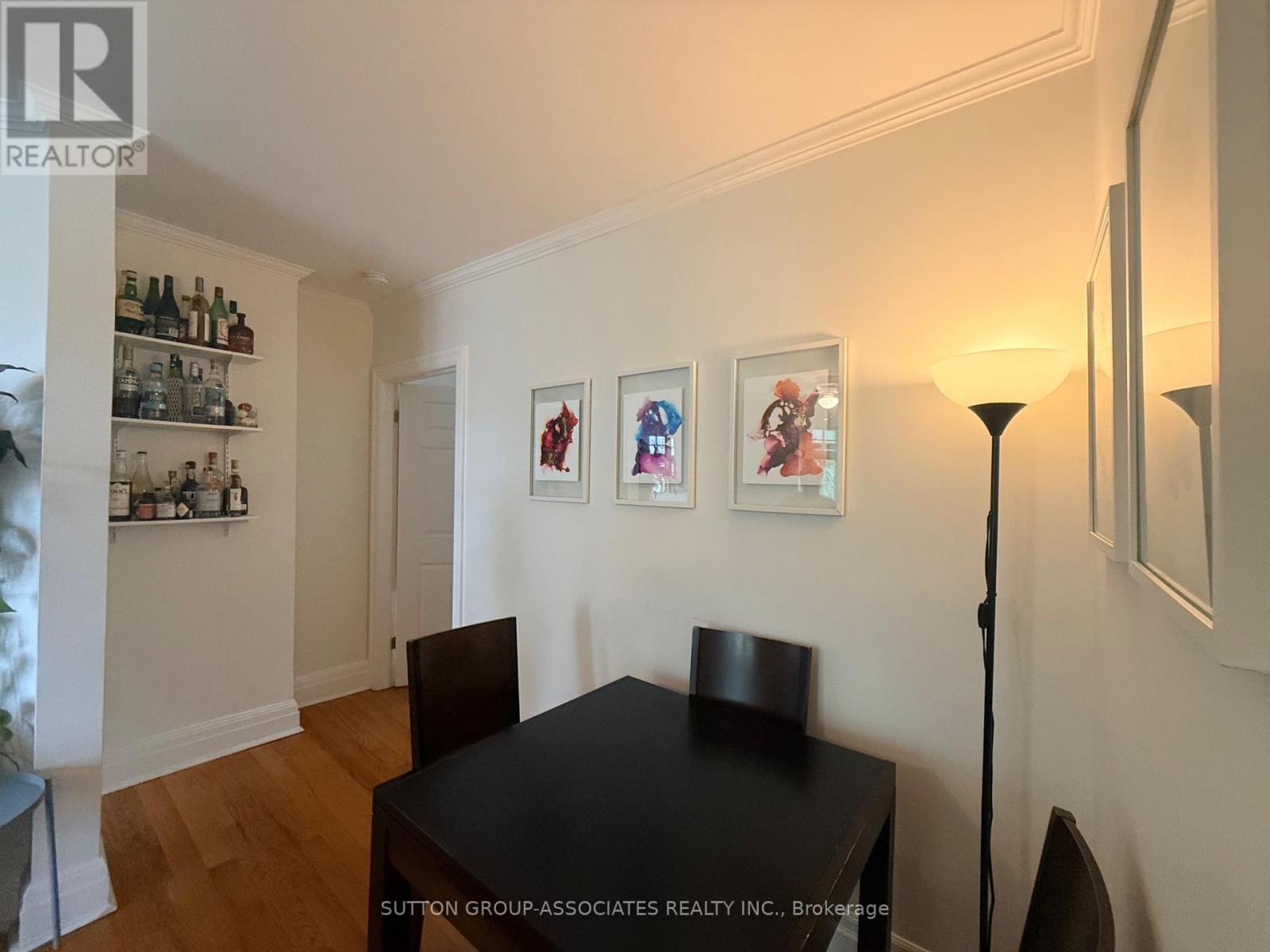 Upper - 184 Madison Avenue, Toronto, Ontario M5R 2S5 - Photo 8 - C13757638