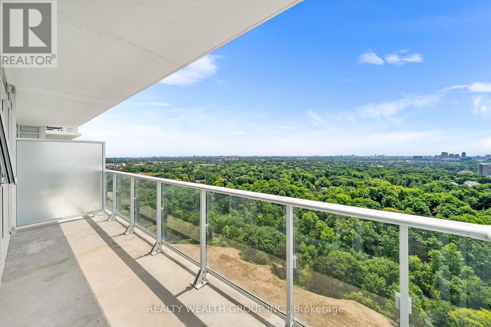 2101 - 10 Deerlick Court, Toronto, Ontario  M6A 0A7 - Photo 11 - C13757642