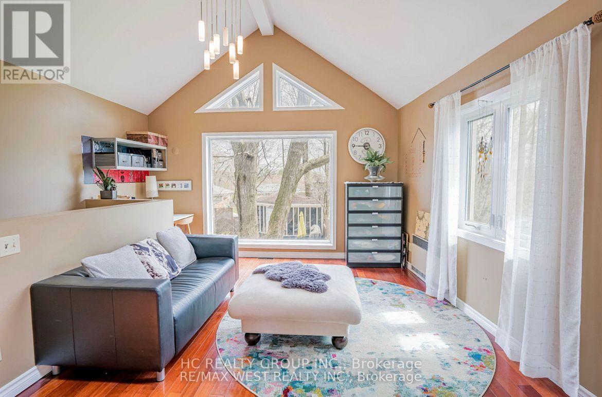 75 Shilton Road, Toronto, Ontario  M1S 2J8 - Photo 13 - E13757636