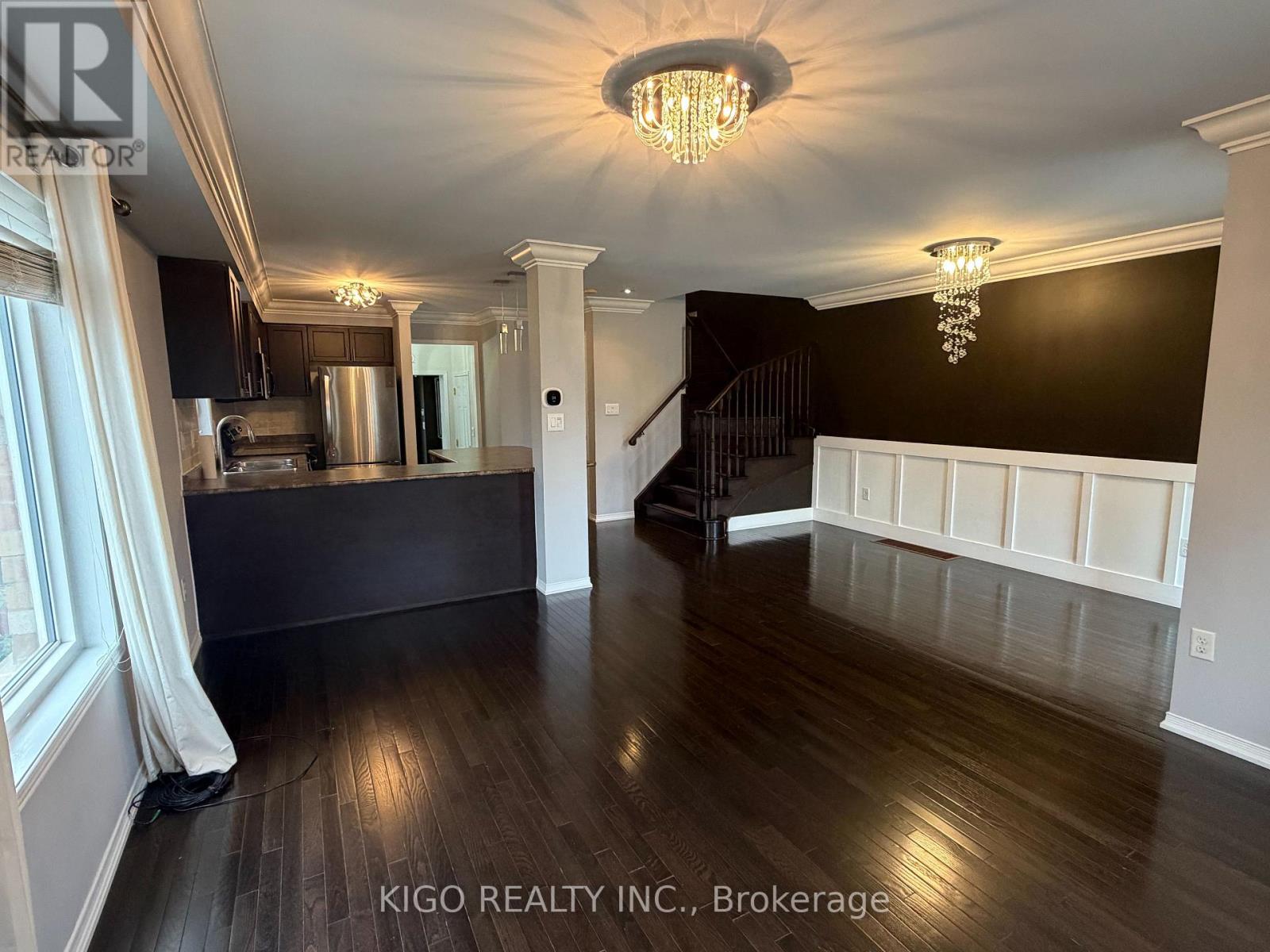 21 Summerside Avenue, Whitby, Ontario L1R 0G3 - Photo 4 - E13757640