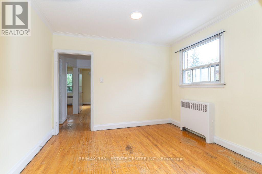 27 Innismore Crescent, Toronto, Ontario  M1R 1C8 - Photo 11 - E13757668