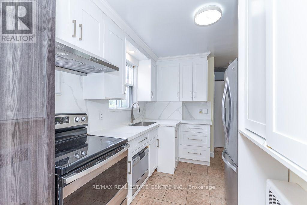 27 Innismore Crescent, Toronto, Ontario  M1R 1C8 - Photo 12 - E13757668
