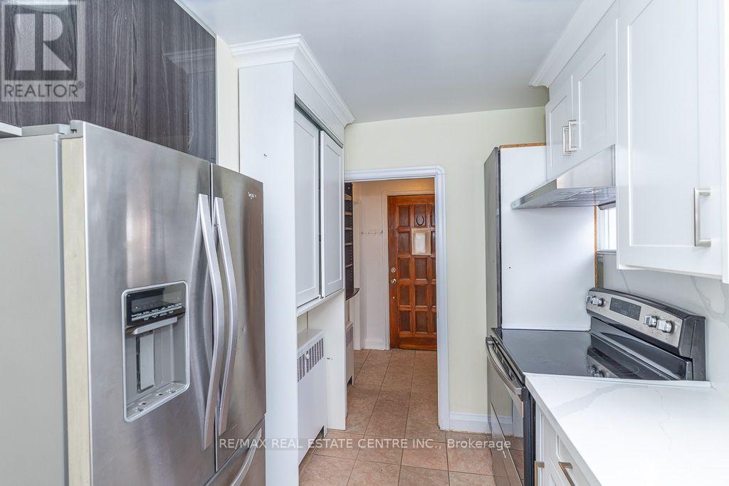 27 Innismore Crescent, Toronto, Ontario  M1R 1C8 - Photo 15 - E13757668