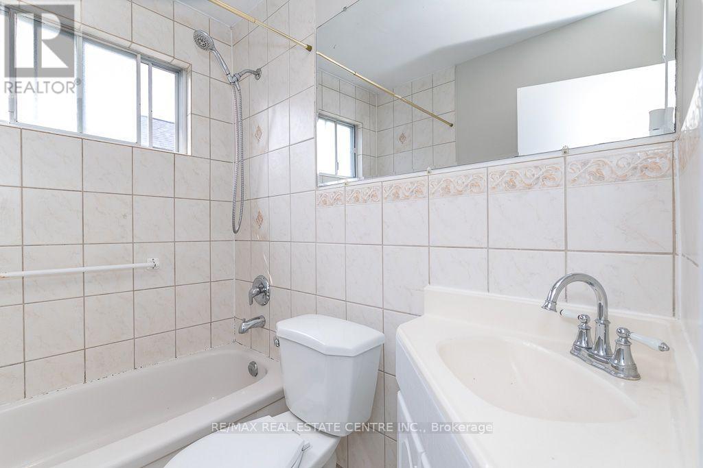 27 Innismore Crescent, Toronto, Ontario  M1R 1C8 - Photo 20 - E13757668