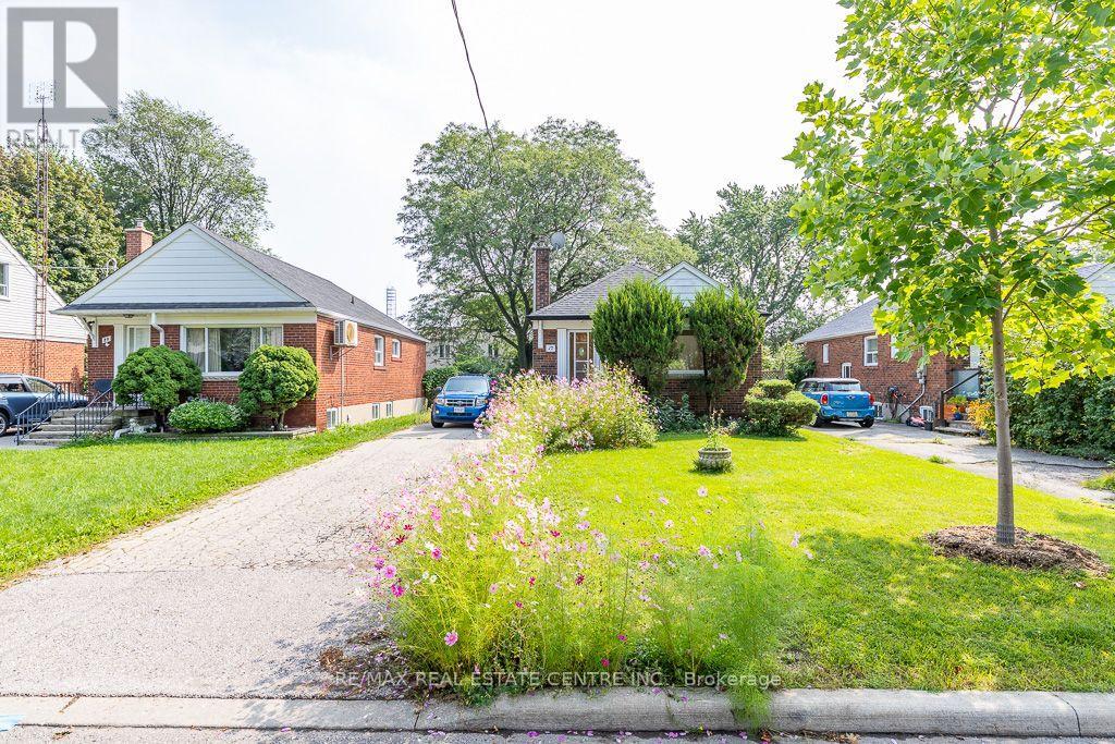 27 Innismore Crescent, Toronto, Ontario  M1R 1C8 - Photo 3 - E13757668