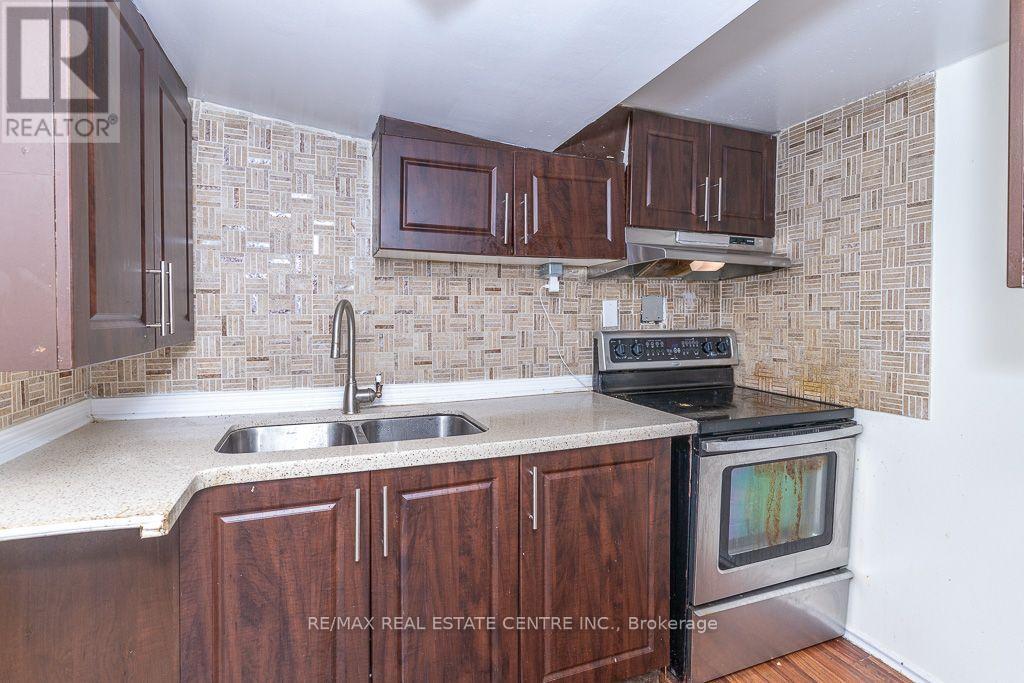 27 Innismore Crescent, Toronto, Ontario  M1R 1C8 - Photo 31 - E13757668