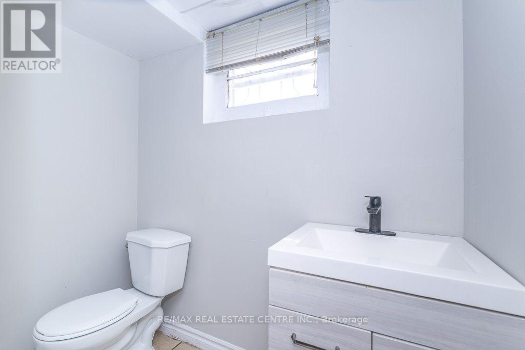27 Innismore Crescent, Toronto, Ontario  M1R 1C8 - Photo 34 - E13757668