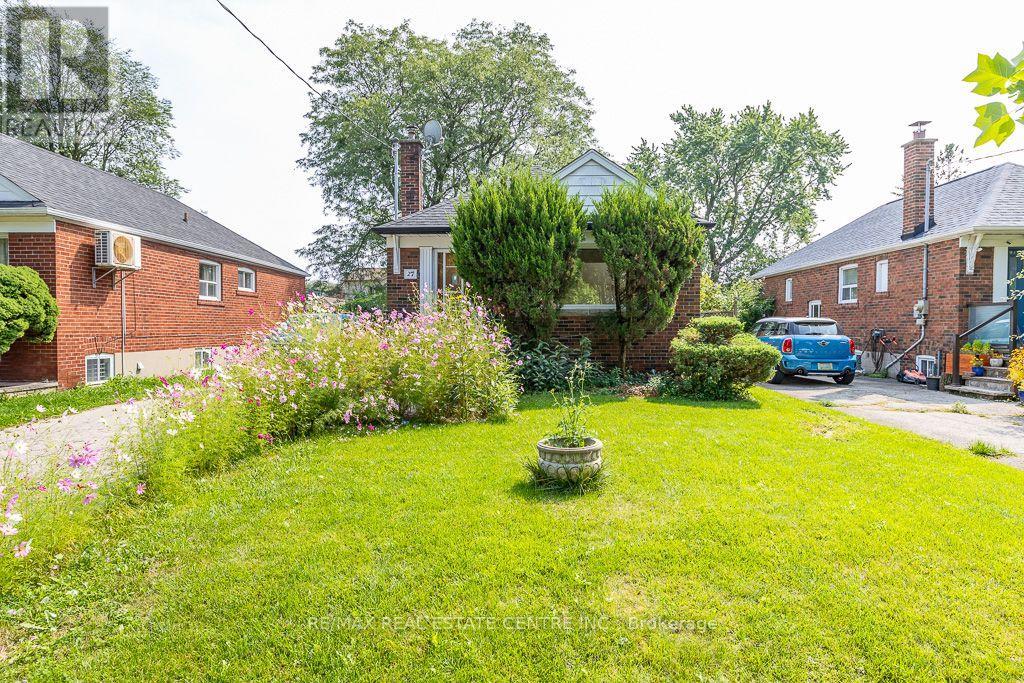 27 Innismore Crescent, Toronto, Ontario  M1R 1C8 - Photo 5 - E13757668