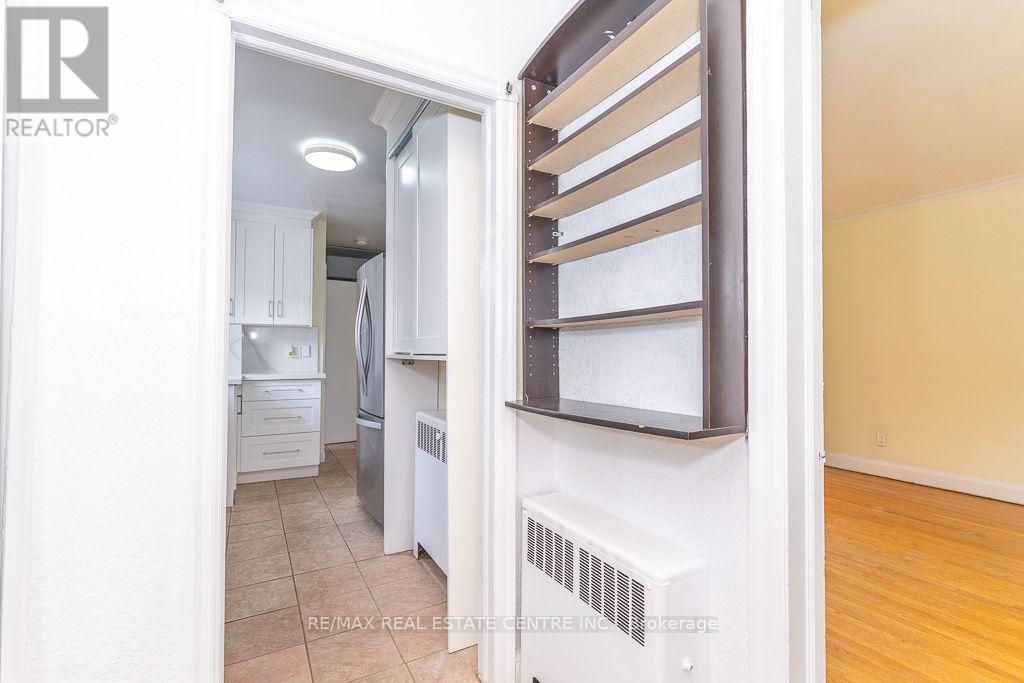 27 Innismore Crescent, Toronto, Ontario  M1R 1C8 - Photo 7 - E13757668