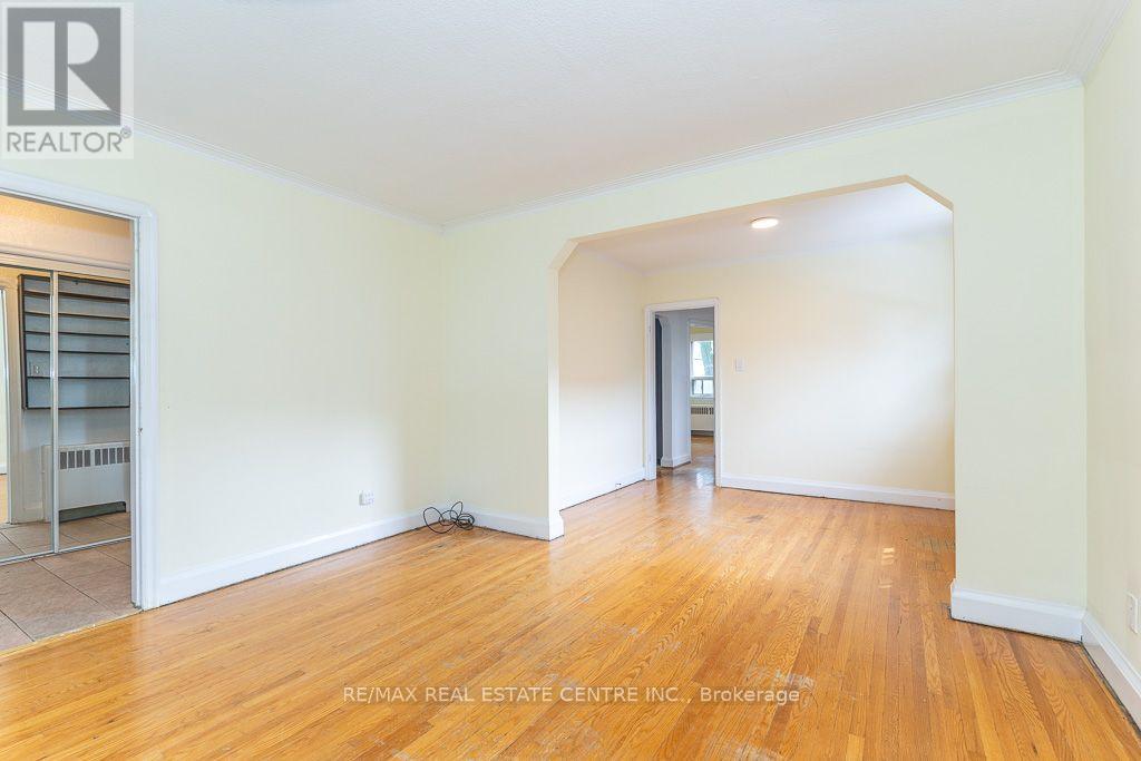 27 Innismore Crescent, Toronto, Ontario  M1R 1C8 - Photo 8 - E13757668