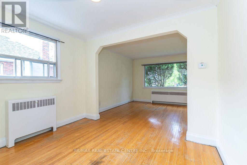 27 Innismore Crescent, Toronto, Ontario  M1R 1C8 - Photo 9 - E13757668