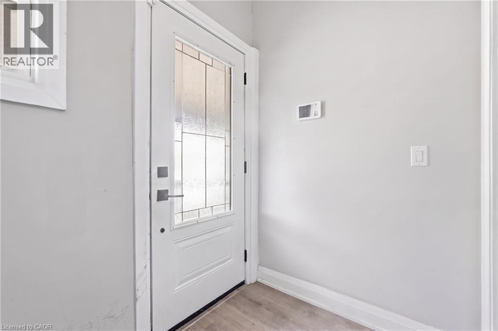 106 Barnesdale Avenue N, Hamilton, Ontario  L8L 6S5 - Photo 6 - 40861525