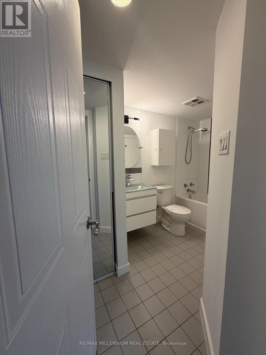 1613 - 1480 Pilgrims Way, Oakville, Ontario  L6M 3G7 - Photo 19 - W13757652