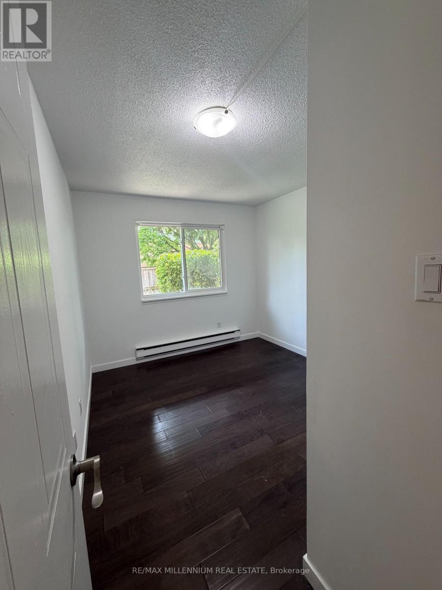 1613 - 1480 Pilgrims Way, Oakville, Ontario  L6M 3G7 - Photo 4 - W13757652