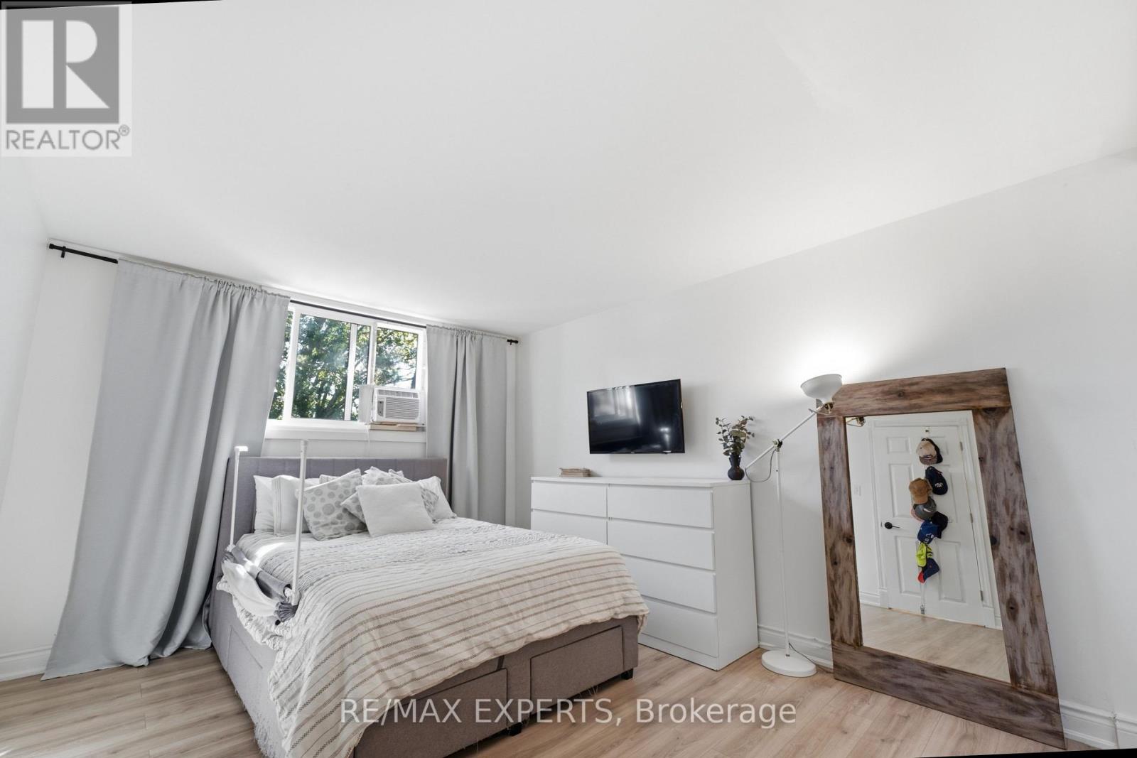 853 - 30 Tandridge Crescent, Toronto, Ontario  M9W 2P2 - Photo 18 - W13755242