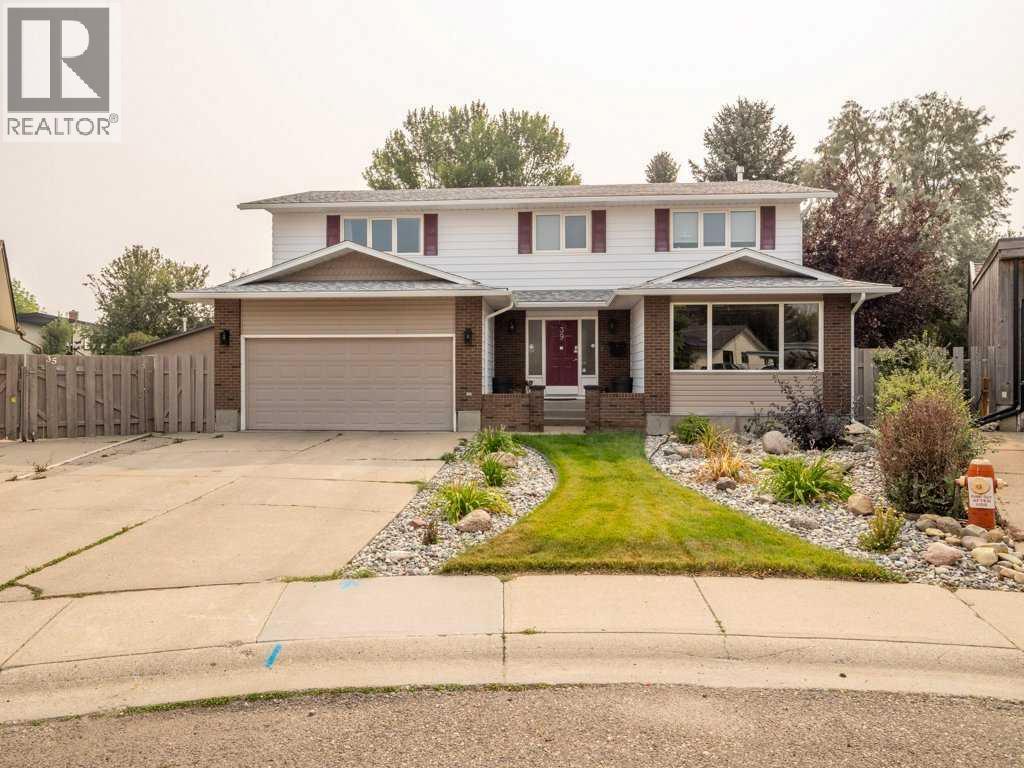 39 Eton Road W, Lethbridge, Alberta  T1k 4T9 - Photo 1 - A2326581