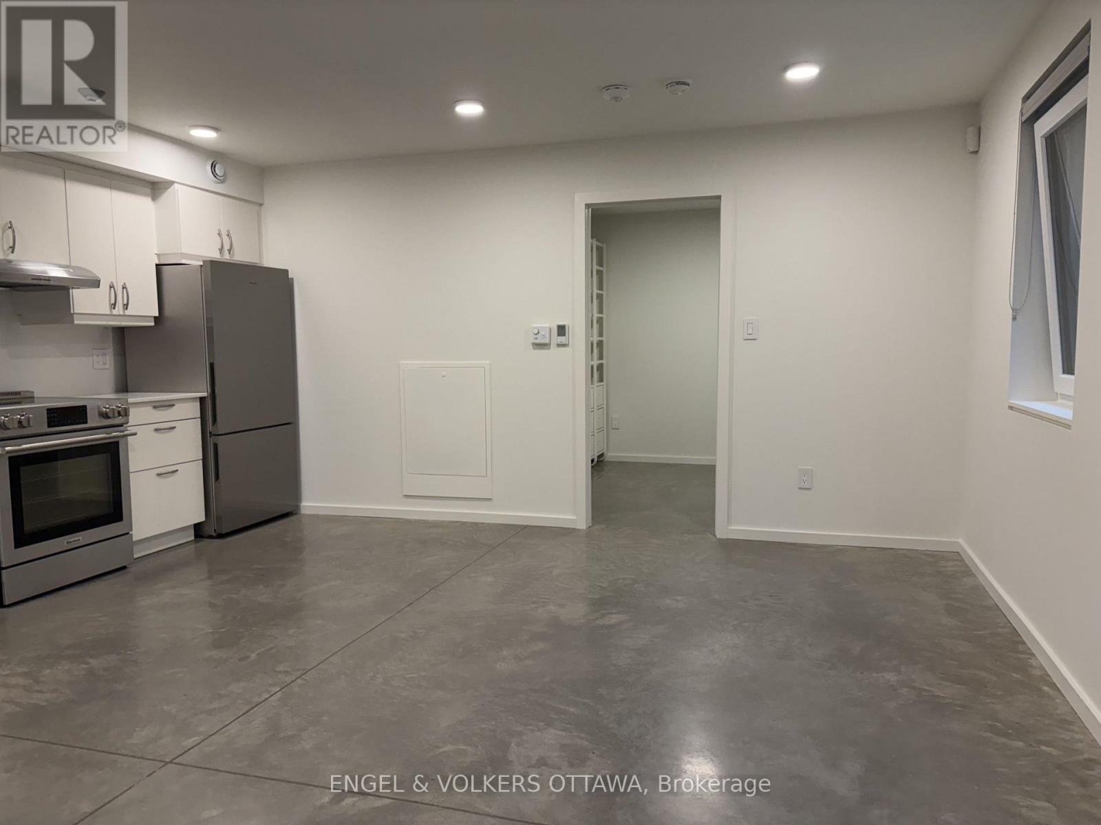 252 Atlantis Avenue, Ottawa, Ontario  K2A 1X8 - Photo 50 - X13644620