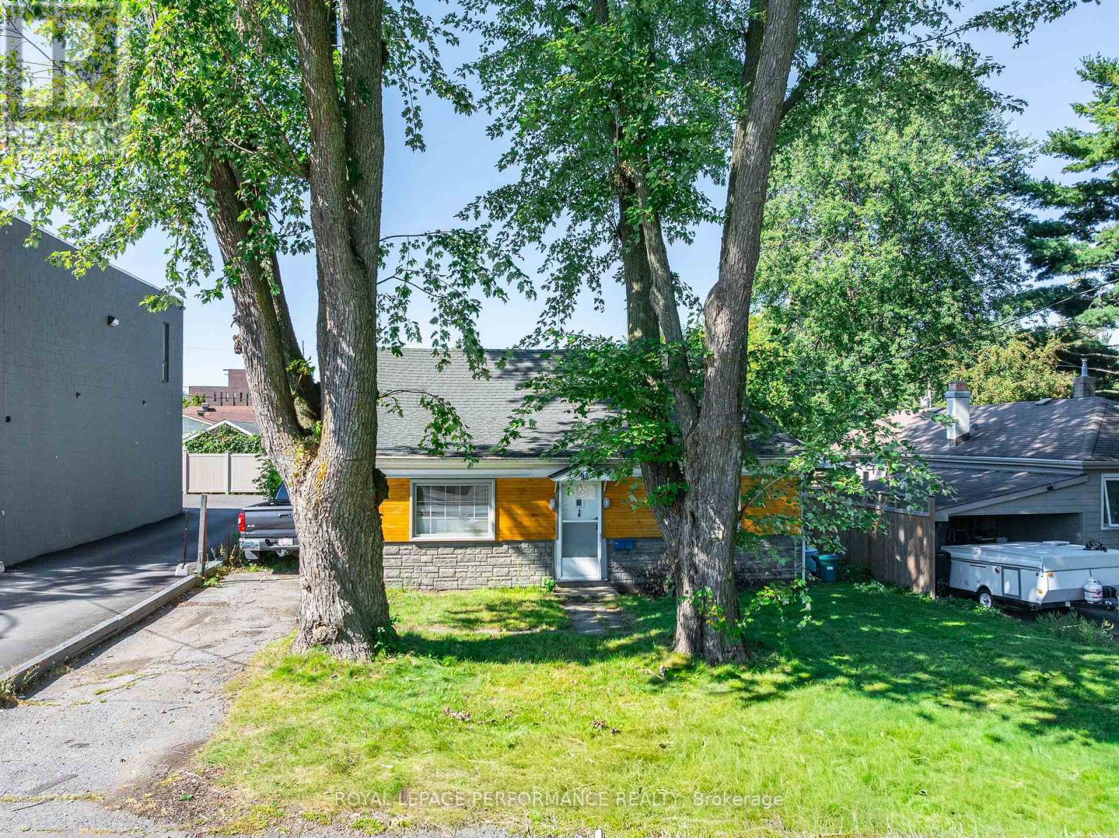 98 BOYCE AVENUE, Ottawa, Ontario