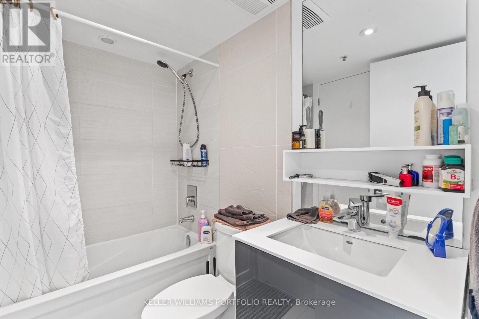 404 - 109 Wolseley Street, Toronto (Trinity-Bellwoods), Ontario  M6J 1K1 - Photo 11 - C13757708