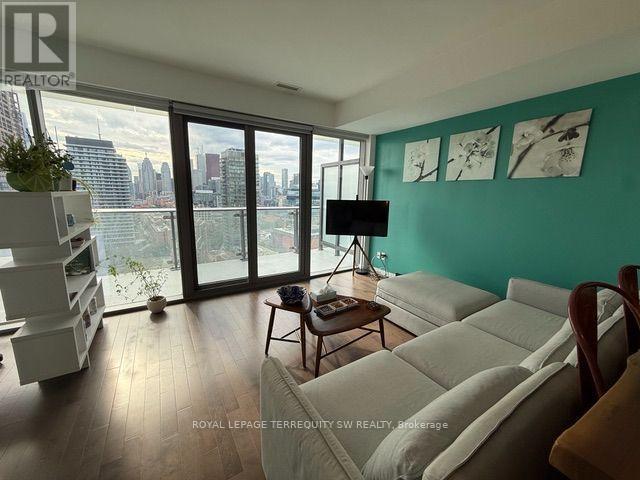 2401 - 70 Distillery Lane, Toronto, Ontario  M5A 0E3 - Photo 3 - C13757762