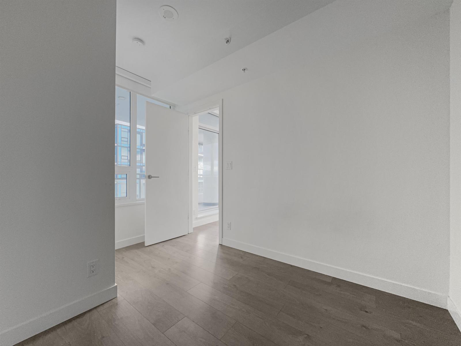 24xx 10480 104 Avenue, Surrey, British Columbia  V3T 0R2 - Photo 13 - R3162916