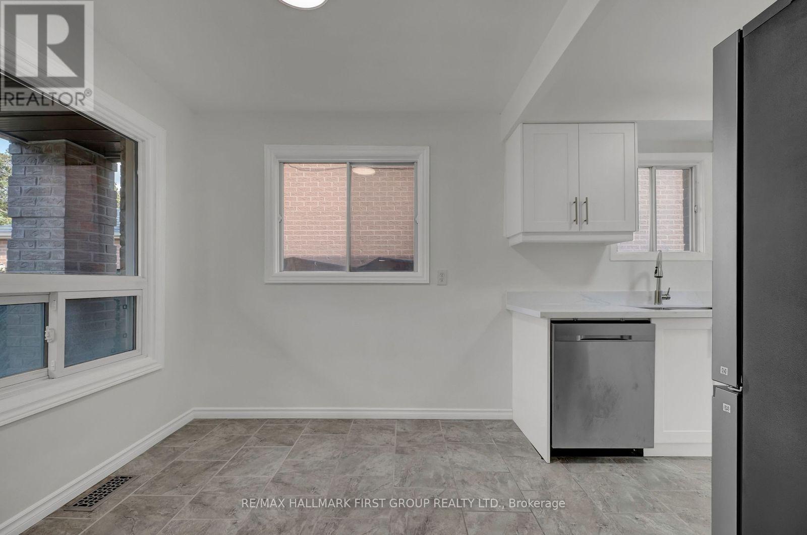 15 Millington Crescent, Ajax (Central), Ontario  L1T 1R1 - Photo 6 - E13757692