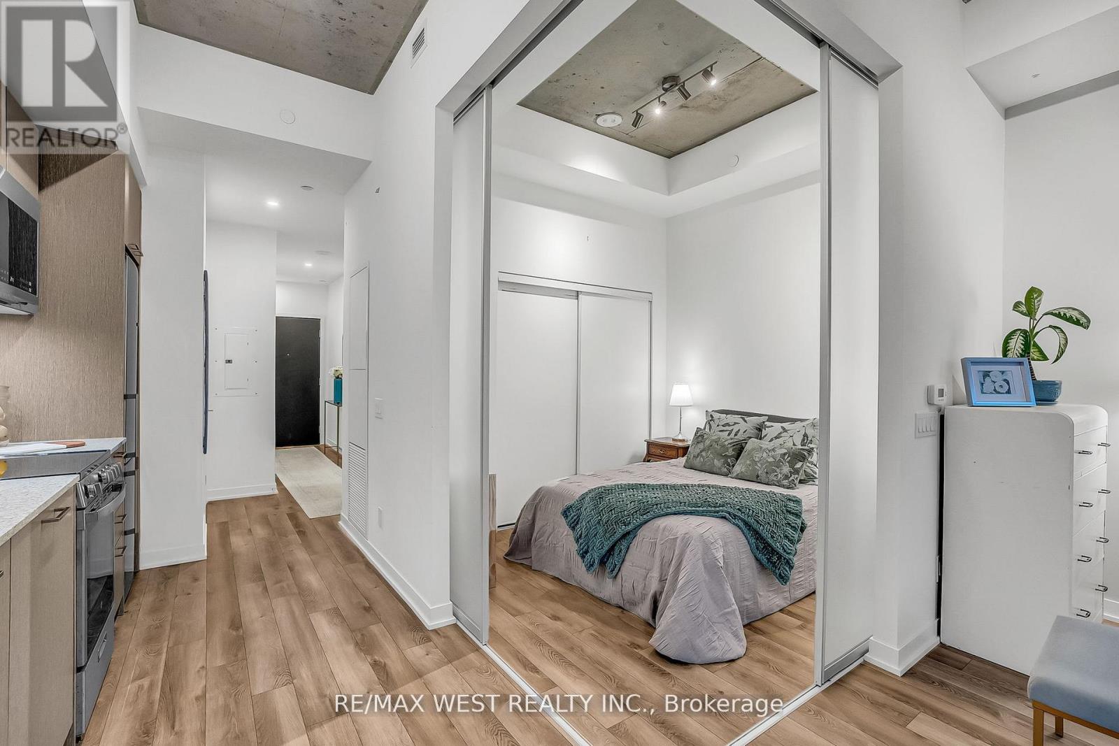 617 - 1808 St. Clair Avenue W, Toronto, Ontario  M6N 0C1 - Photo 15 - W13757730