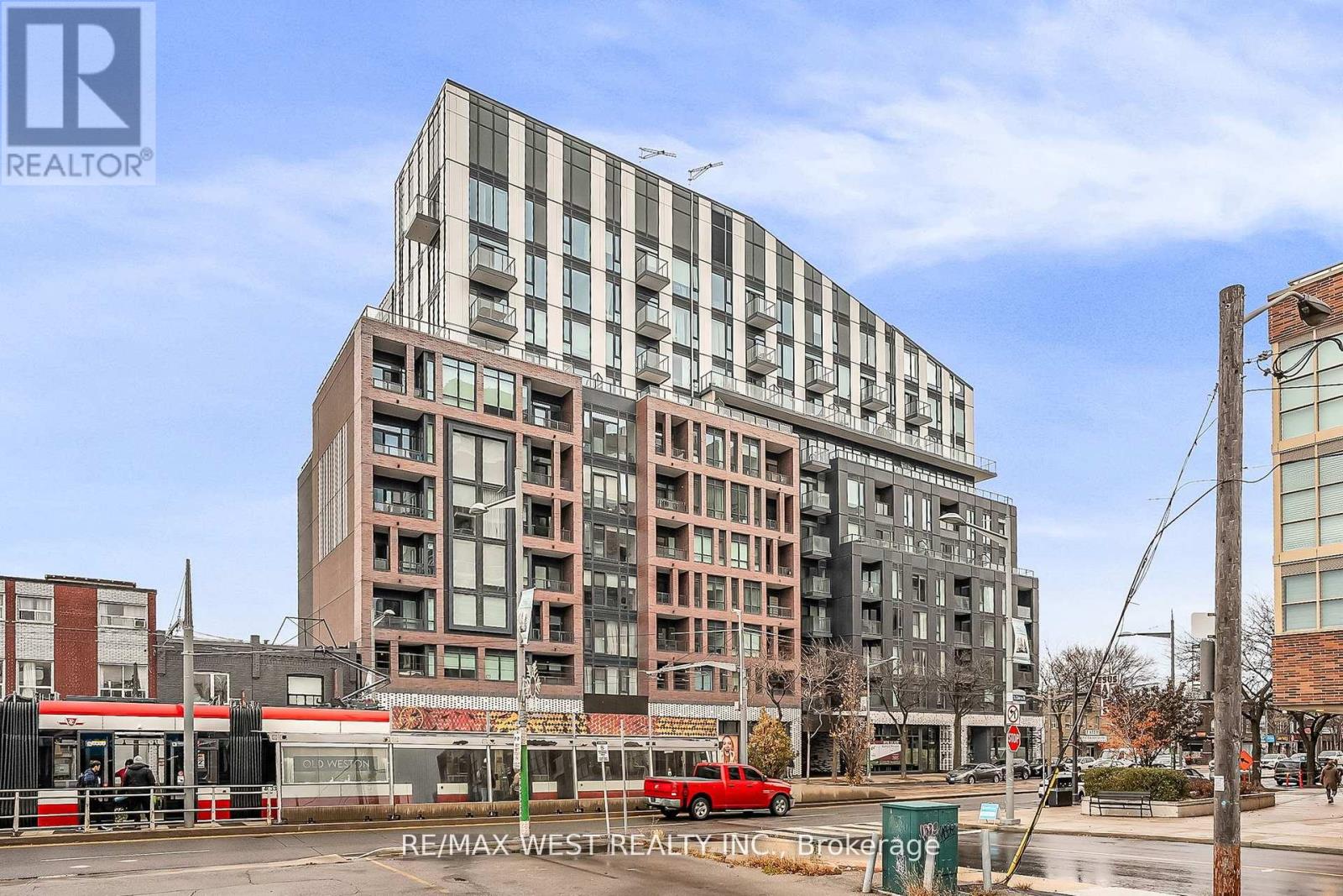 617 - 1808 St. Clair Avenue W, Toronto, Ontario  M6N 0C1 - Photo 2 - W13757730