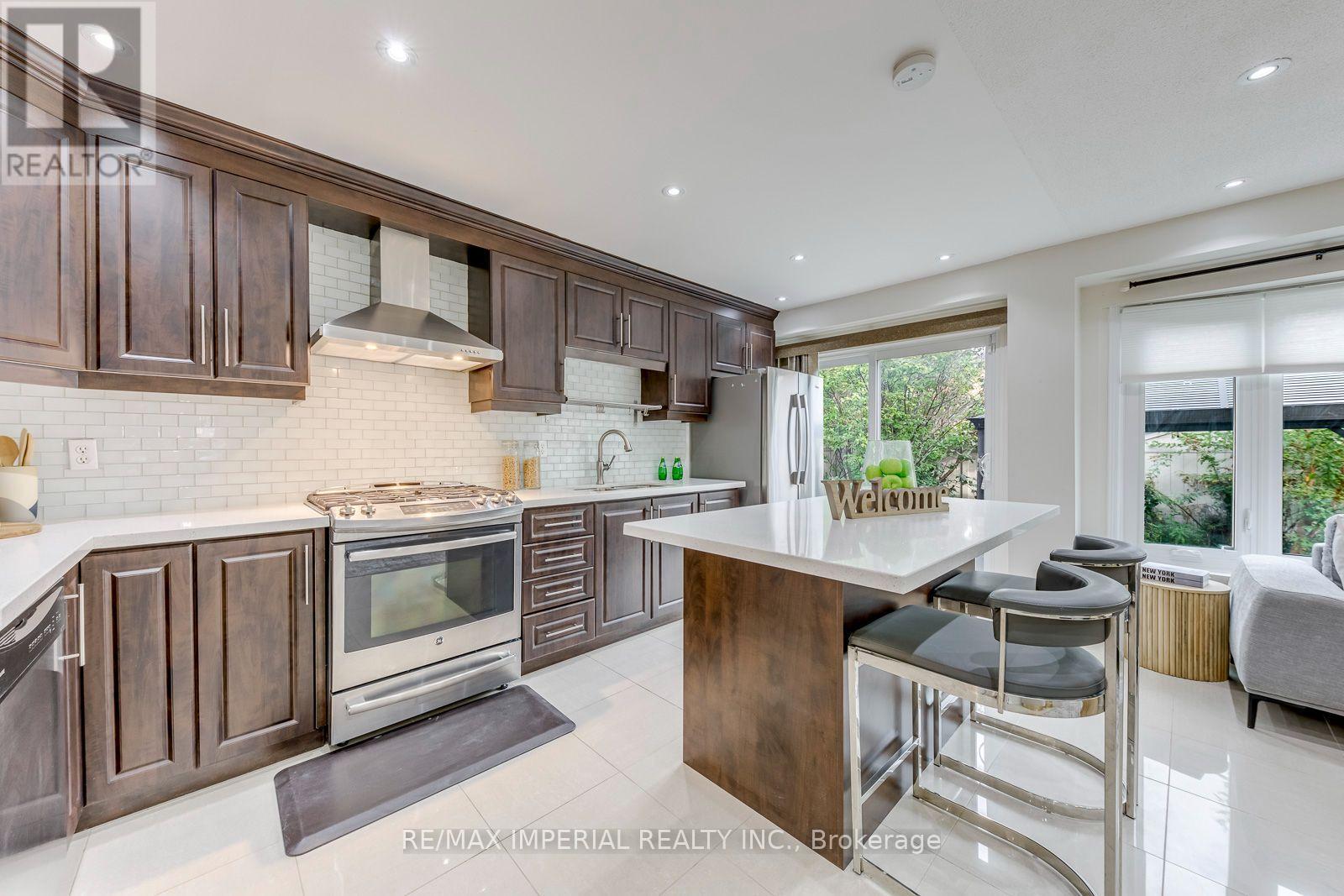 925 Cardington Street, Mississauga, Ontario  L5V 1Z8 - Photo 14 - W13757760
