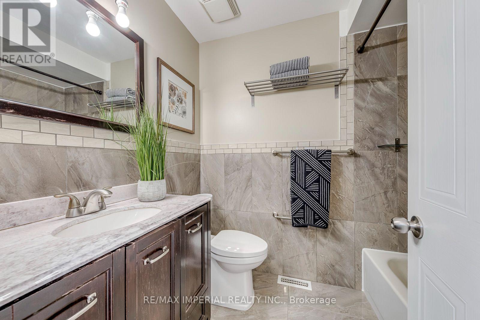925 Cardington Street, Mississauga, Ontario  L5V 1Z8 - Photo 29 - W13757760