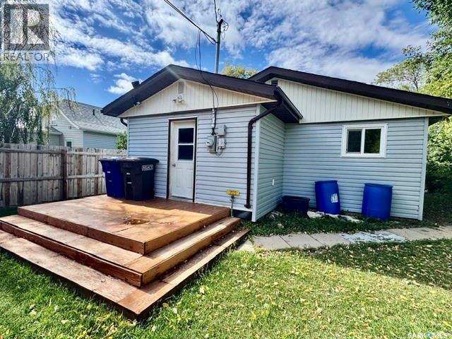 102 1st Street Sw, Watson, Saskatchewan  S0K 4V0 - Photo 1 - SK047897