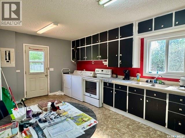 102 1st Street Sw, Watson, Saskatchewan  S0K 4V0 - Photo 7 - SK047897